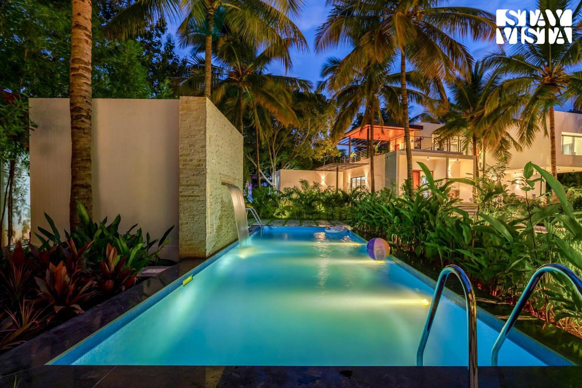Stayvista At M Villa With Breakfast Included Bangalore Extérieur photo