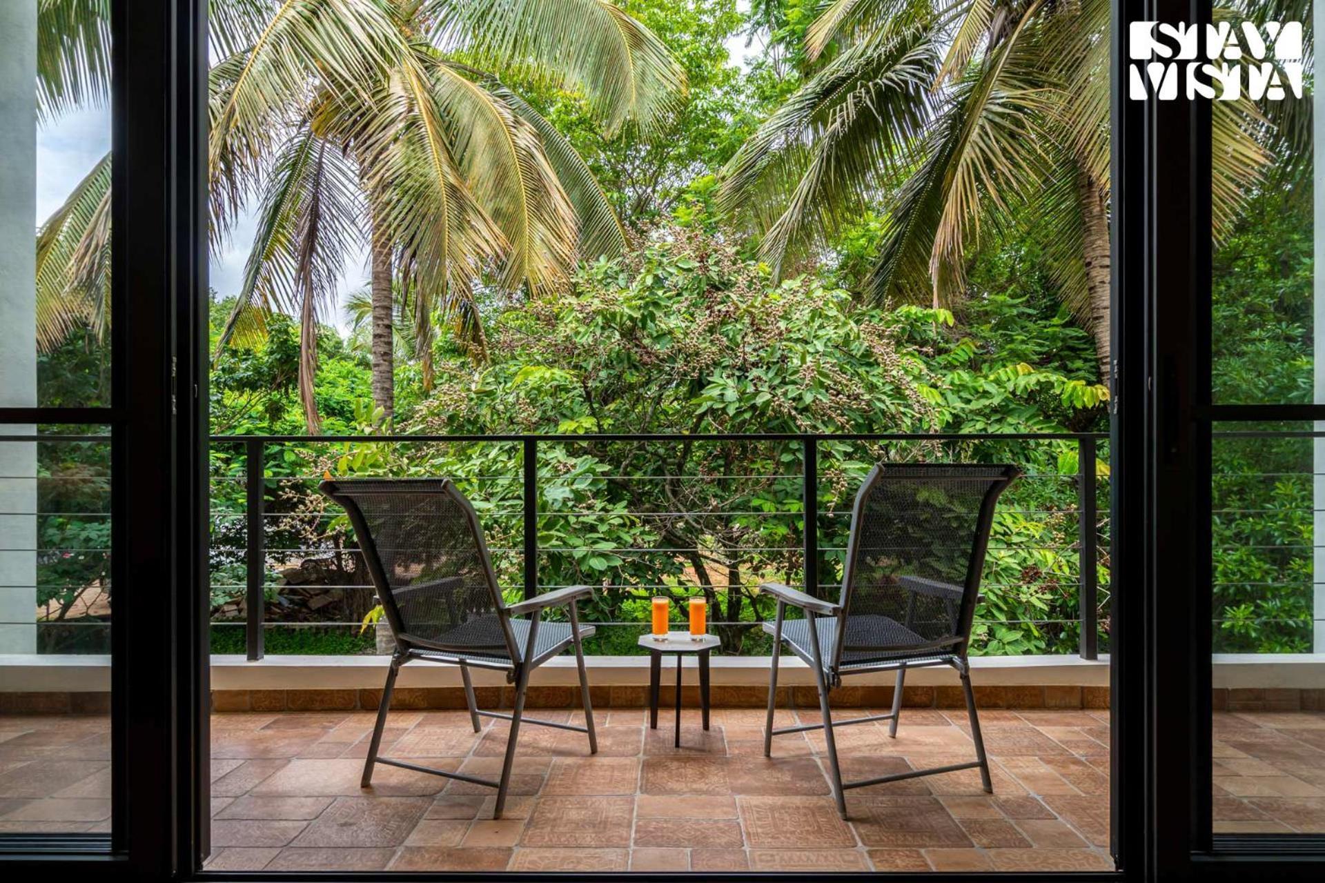 Stayvista At M Villa With Breakfast Included Bangalore Extérieur photo